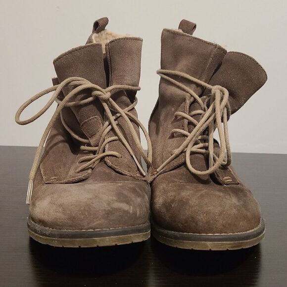 Steve Madden Taupe Real Suede Low Combat Boots 9 - Picture 4 of 10